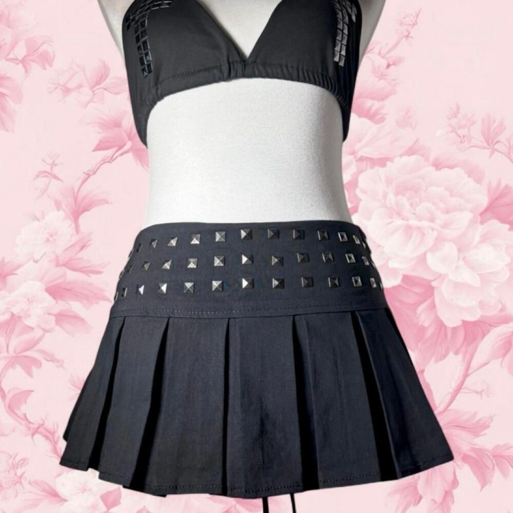 Amazing Quality Fabric Goth Grunge Streetwear Y2K Black Mini Skirt Skort